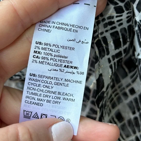 Chico’s Sheer Ruffled Neckline Blouse Size 3/XL - Picture 6 of 7